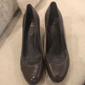 NEW  SIZE 9 ALEX MARIE BROWN LEATHER SHOES